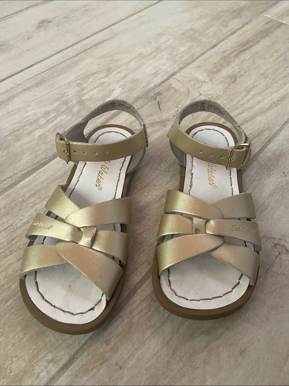 Girls Salt Water Sandals Hoy Shoe The Original Sandal Ankle Strap Gold Size 12